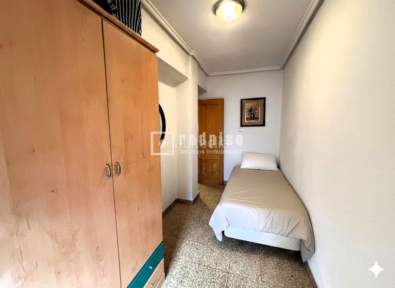 Foto ac3392fd-0c35-4c08-8619-abcc435e7894. Piso en Barrio Benicalap Valencia