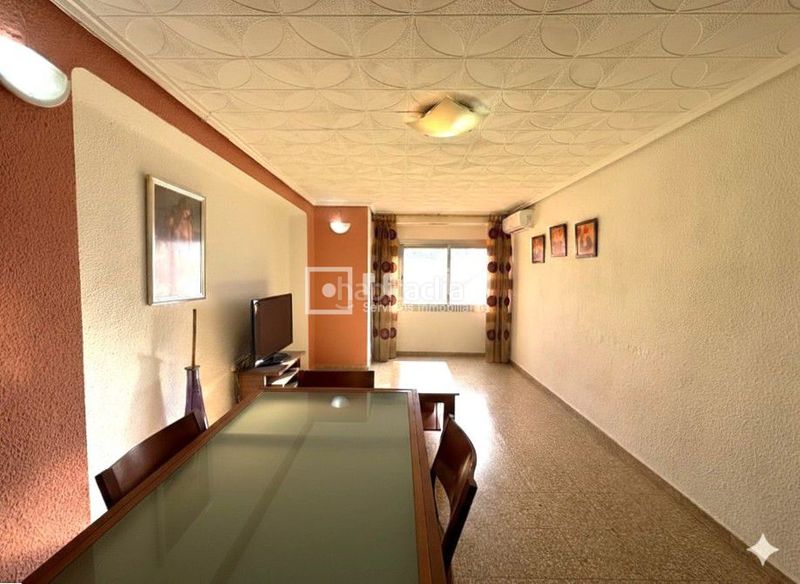 Foto d12984bf-62ce-4908-81e5-597baaf029e2. Piso en Barrio Benicalap Valencia