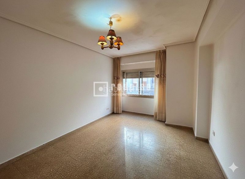 Foto e74696f3-0452-46bd-8c88-7beed89c03ee. Piso en Barrio Benicalap Valencia