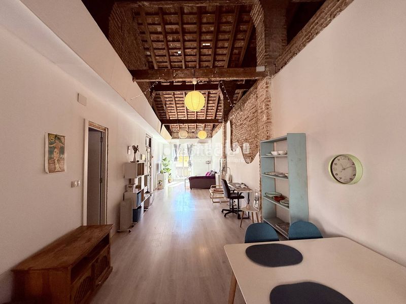 Foto 04cc241f-8630-47fc-a2d0-1c88b73d3f0d. Flat with heating in El Botànic Valencia