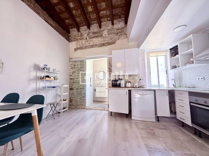 Foto 9c3b195a-5d60-4775-a244-cb0a57ac7bd4. Flat with heating in El Botànic Valencia