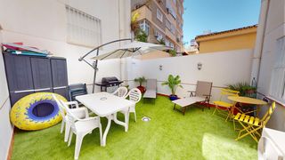 Location Appartement  Avenida avenida de jesús cautivo. Piso de dos dormitorios con terraza y piscina en los boliches