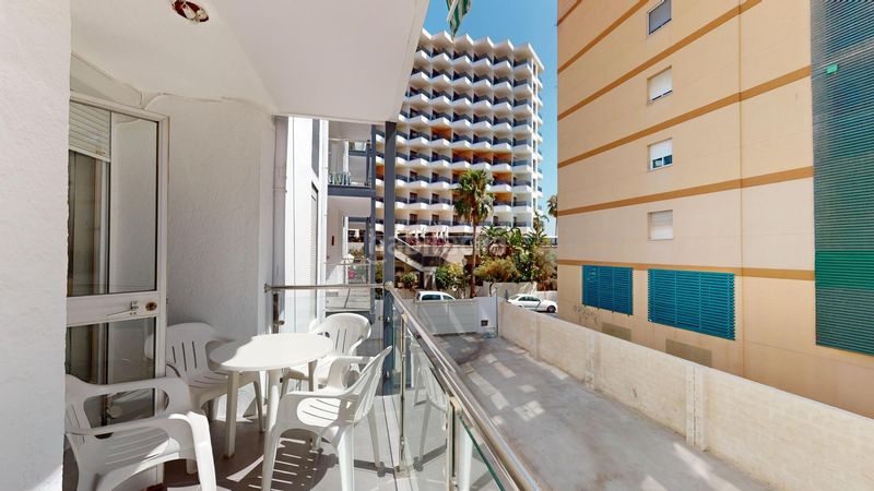 Foto 0a1a3e69-ce4a-4d56-acbd-01ac252c9021. Rent flat with parking in Playa de los Boliches Fuengirola