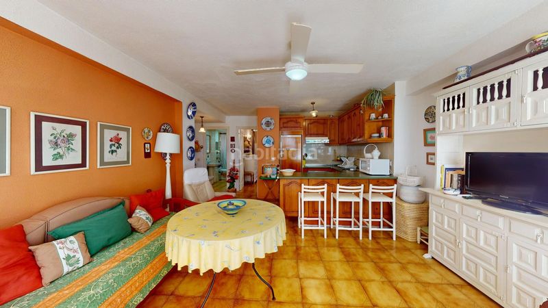 Foto 33188fc0-9494-48d8-b30d-c37655ffa1ab. Rent flat with parking in Playa de los Boliches Fuengirola