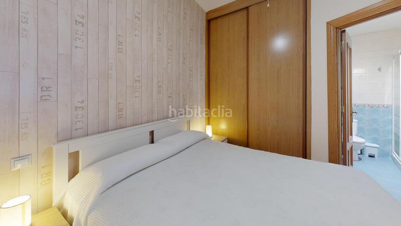 Foto 01c3e90f-ef16-45c3-9ff8-1eb1d25bbc50. Alquiler piso loft de tres dormitorios dos baños en los boliches en Fuengirola