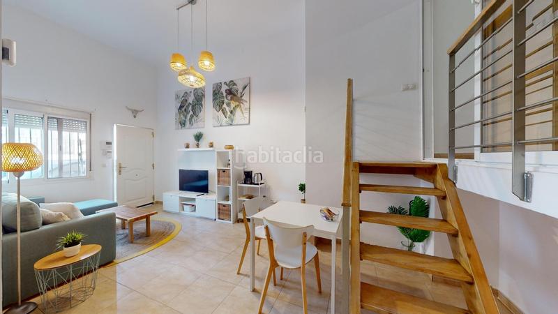 Foto 0ed4fdc7-253e-43fe-bad0-737ce4f2723e. Alquiler piso loft de tres dormitorios dos baños en los boliches en Fuengirola