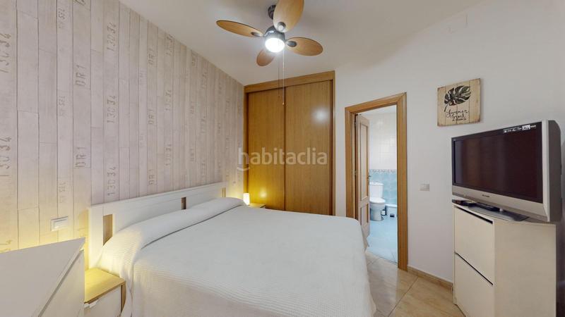 Foto 267735bf-697f-43be-962a-98156a876096. Alquiler piso loft de tres dormitorios dos baños en los boliches en Fuengirola