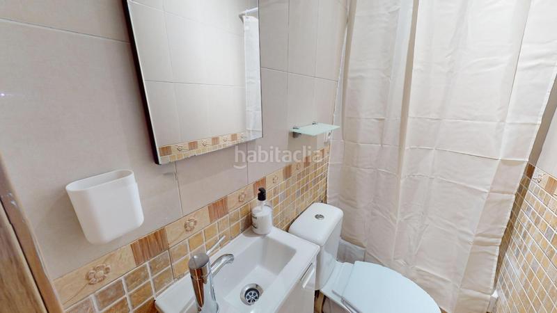 Foto d146adfd-429c-4cbd-9955-e9e525520f11. Alquiler piso loft de tres dormitorios dos baños en los boliches en Fuengirola