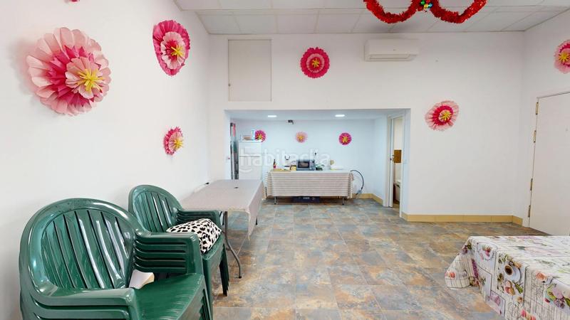 Foto 02f62230-5a16-403b-85be-1f8cdb81dab9. Alquiler local comercial local en plaza el yate en Fuengirola