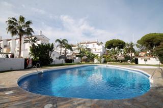 Planta baixa  Calle azahar. Bajo de un dormitorio con jardín privado