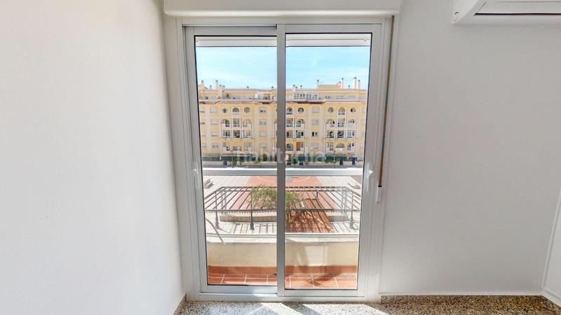 Foto 68b0b510-afc6-4aff-a933-9c77786286f2. Piso  de dos dormitorios dos baños para entrar a vivir! en Fuengirola