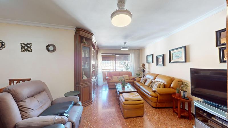 Foto 930699e3-785f-4347-a0b6-8807e616d2ec. Piso  de cuatro dormitorios, garaje, trastero, en huelin con vistas panorámicas sobre en Málaga