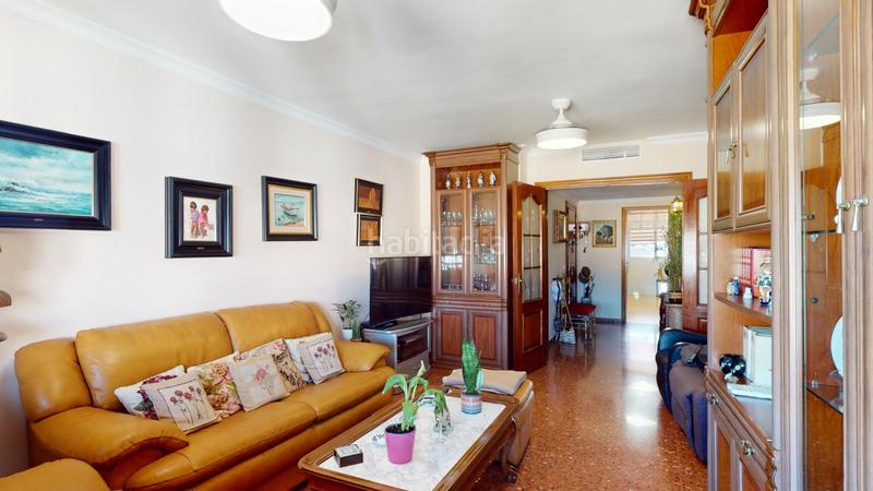 Foto a24be201-c44b-40f2-8826-45f0fe91c2aa. Piso  de cuatro dormitorios, garaje, trastero, en huelin con vistas panorámicas sobre en Málaga