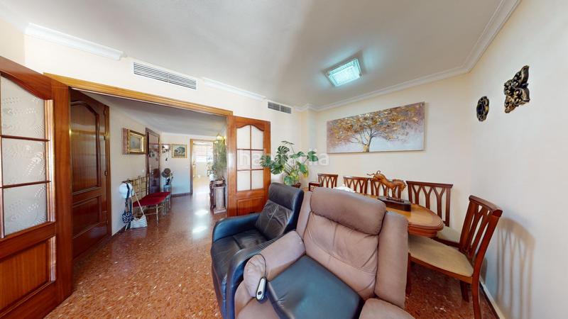 Foto f2e6695e-9fe8-4a7a-8a1a-80ee19e66b2c. Piso  de cuatro dormitorios, garaje, trastero, en huelin con vistas panorámicas sobre en Málaga