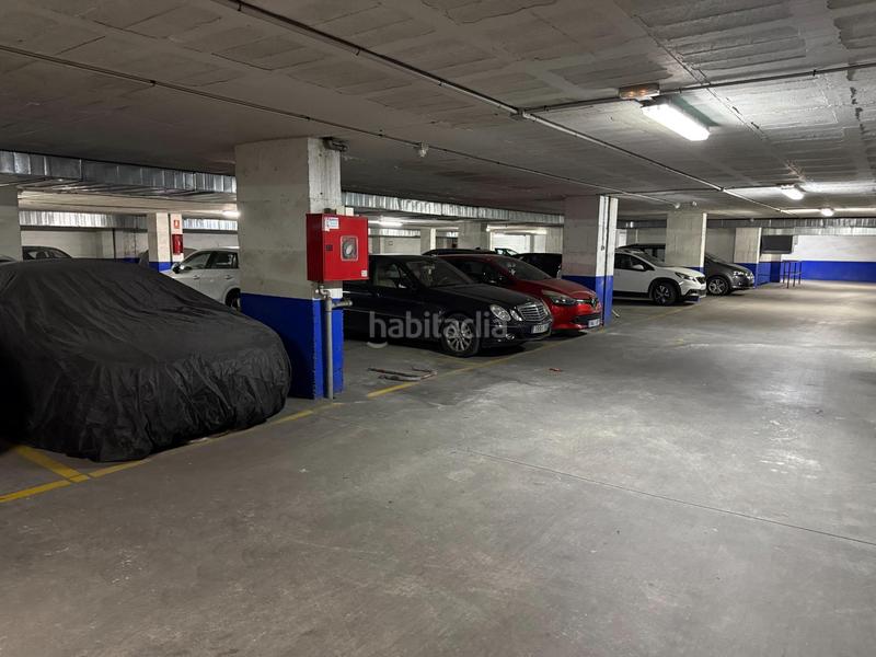 Foto d3742f7a-168c-4467-947b-7f7e1f19914a. Car parking in Centro ciudad Fuengirola