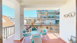 Apartament  Calle calle moncayo. Piso en fuengirola, a solo 100m de la playa!