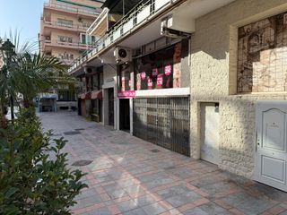 Lloguer Local Comercial  Calle coronel ripollet. Local comercial en alquiler en el centro de fuengirola