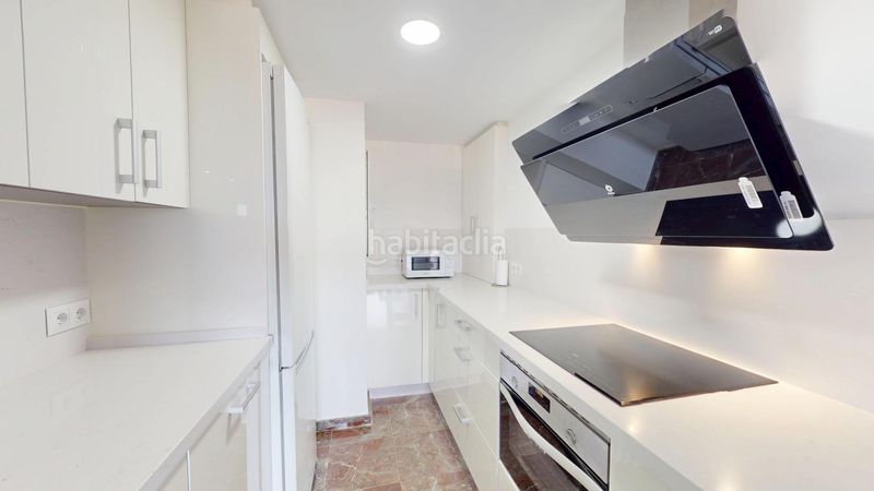 Foto d2fe7fe5-5f15-49ad-9ae6-139048cbf197. Apartament amb calefacció a Playa de los Boliches Fuengirola