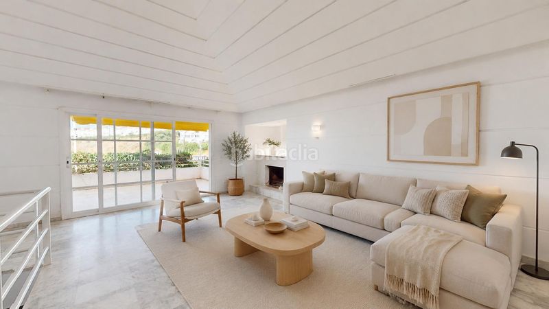 Foto 1e6573d8-6890-40bf-877e-e1762b0a8551. Casa adossada amb calefacció aparcament piscina a Mijas