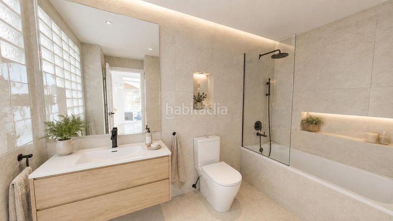 Foto d2f067ba-d768-490c-9a2b-4a1c3ecc4e8e. Casa adossada amb calefacció aparcament piscina a Mijas