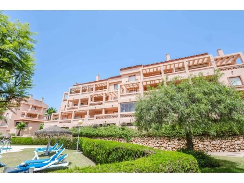 Foto 64ae6694-c381-47fc-895d-83e90d627614. Alquiler piso alquiler de larga temporada en playa marina la mirada, a 150 metros de la playa en Mijas