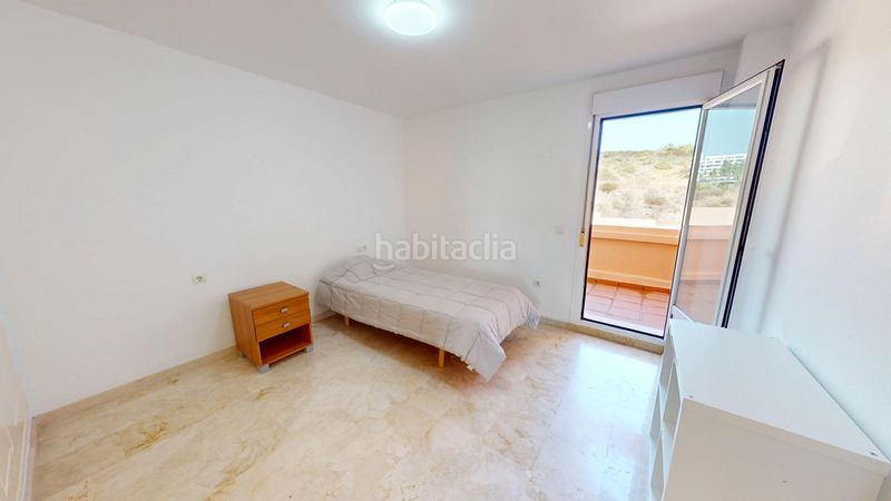 Foto c6b6b227-315b-4f2f-83f3-6acdb973d3f1. Alquiler piso alquiler de larga temporada en playa marina la mirada, a 150 metros de la playa en Mijas