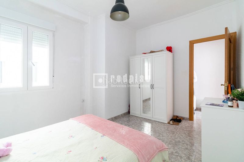 Foto b0f325f2-f3d2-4f1b-a4ea-5a2fb90a40df. Pis a Russafa Valencia
