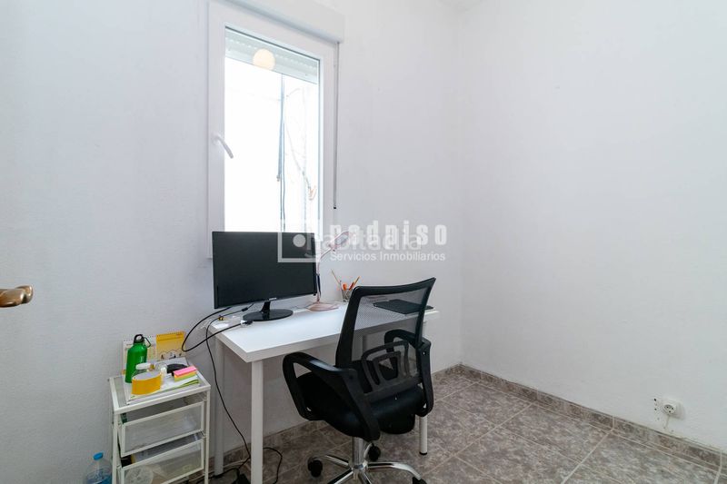 Foto c6dd97a4-68ad-46d7-b57a-d0e8415bbfbb. Pis a Russafa Valencia