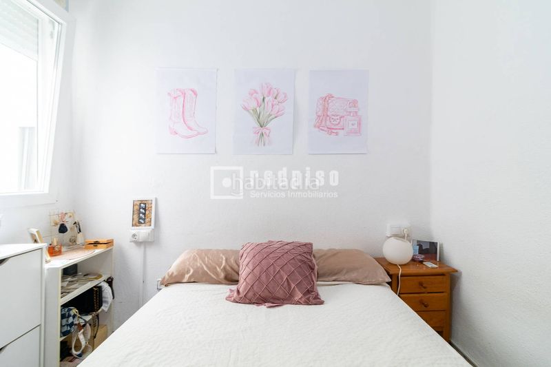 Foto f6e4189c-2255-4d82-83d8-9d0f8c10cef5. Pis a Russafa Valencia