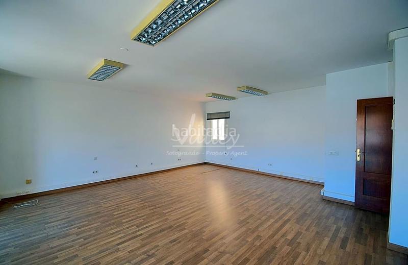 Foto a5cb93a2-4eb8-4212-a796-c04c8446bc51. Bureau dans San Enrique-Guadiaro-Pueblo Nuevo Sotogrande