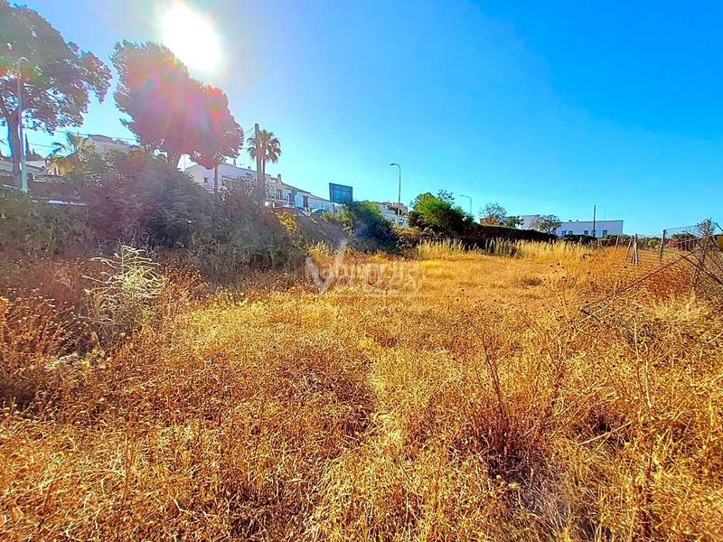 Foto 0faaaf6a-211a-47e9-ba86-8d27c2b7cda6. Terrain résidentiel dans San Enrique-Guadiaro-Pueblo Nuevo Sotogrande