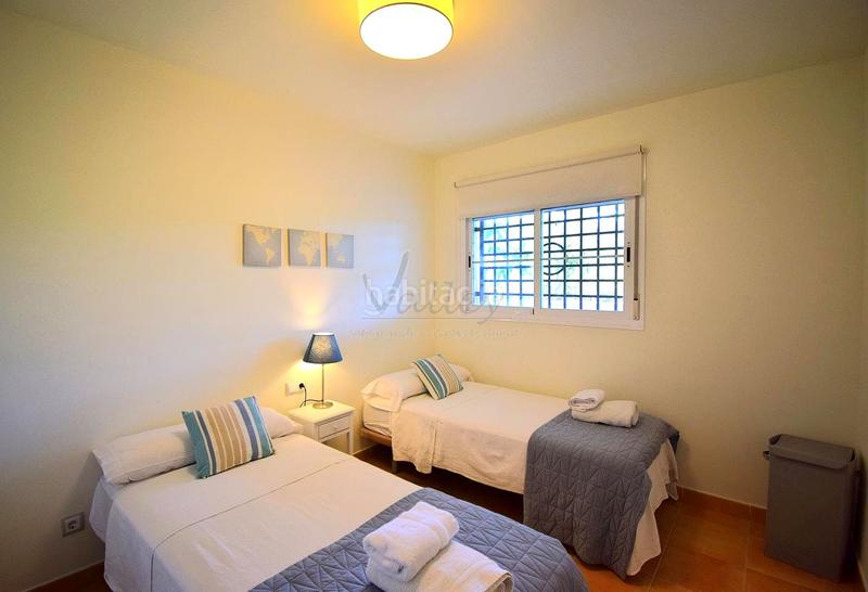 Foto 6ca7d575-79a9-4085-bf4d-df425326b070. Alquiler apartamento en La Alcaidesa