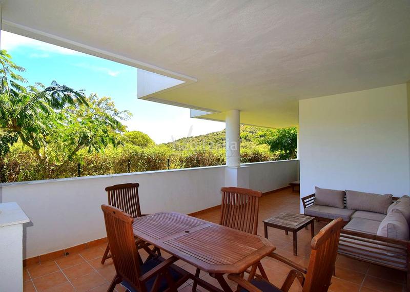 Foto b705baf0-cfba-43fb-9dd0-09479e3eb8fa. Alquiler apartamento en La Alcaidesa