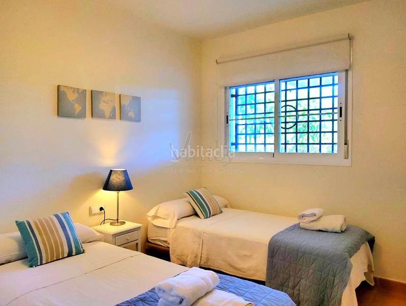 Foto f2e3eb8f-77f6-4512-9932-dfb3bf99c789. Alquiler apartamento en La Alcaidesa