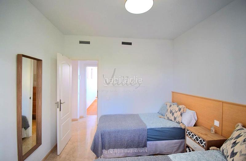 Foto 07d912dc-4c94-4da9-83af-d5e4f8e6c286. Apartment with heating pool in Chullera Manilva