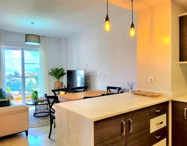 Foto 1dab290a-dcda-47b6-814b-67deb05dbe76. Apartment with heating pool in Chullera Manilva