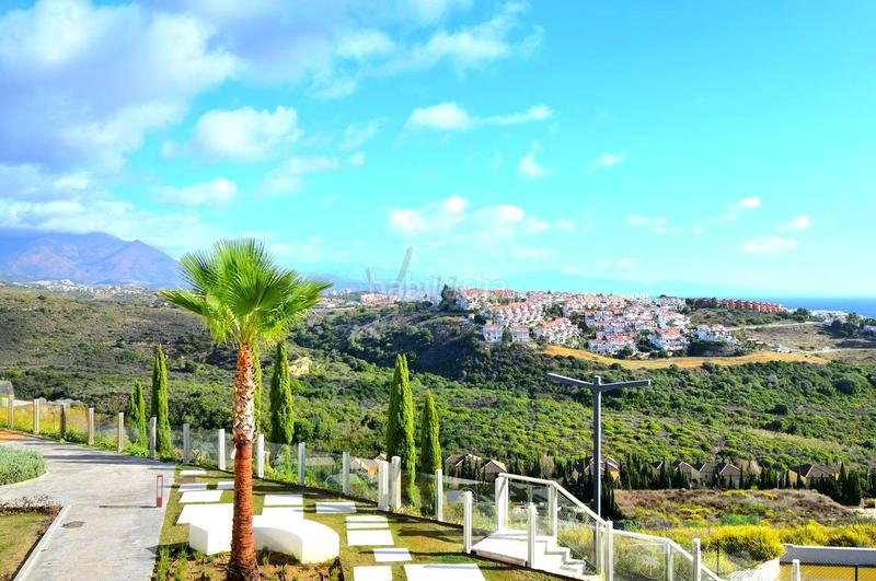 Foto b95c6dfc-b335-4484-8070-3738dff9afc5. Apartment with heating pool in Chullera Manilva