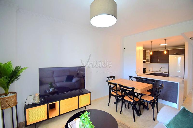 Foto c8fe3023-aaf3-498c-94b9-5843c2ed80a1. Apartment with heating pool in Chullera Manilva