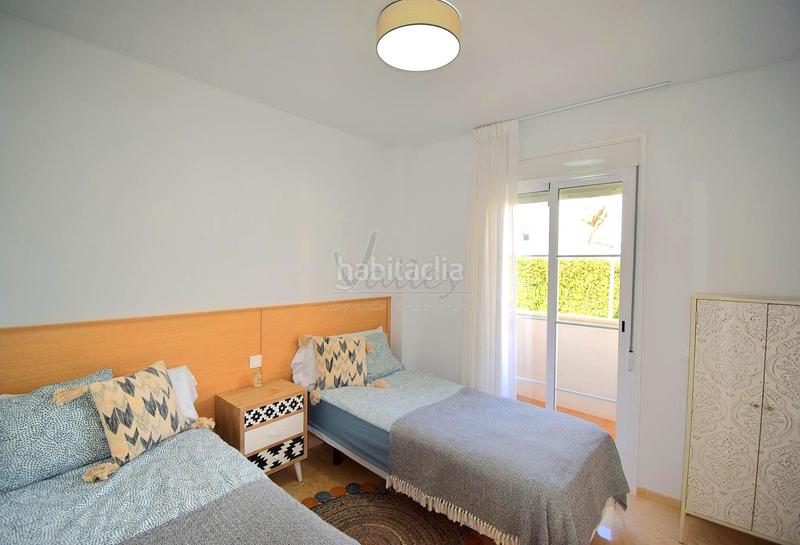 Foto f8575935-76e5-4768-a2e5-d82c5c7b7f1c. Apartment with heating pool in Chullera Manilva