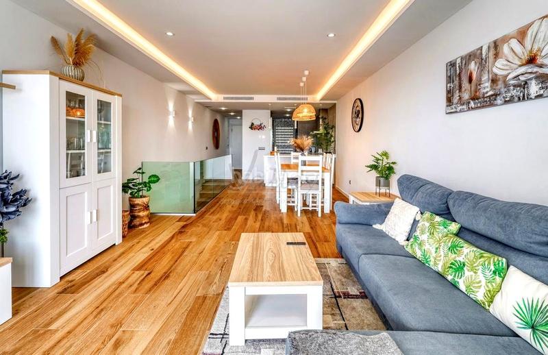 Foto 1eee8078-d7dd-4591-bce4-939a0e7332c3. Duplex avec parking dans La Alcaidesa