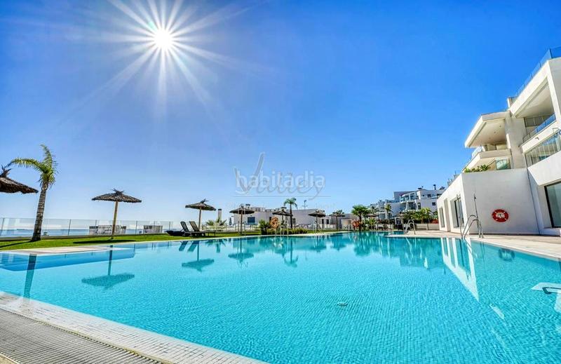 Foto 7bfcfdc4-f8bf-488f-99fb-4887f90ef02e. Duplex avec parking dans La Alcaidesa