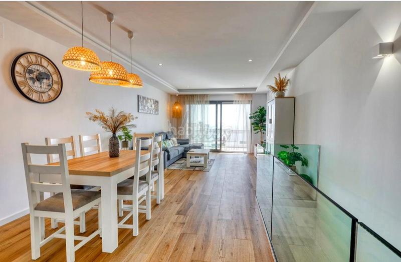 Foto 9db8f420-a7ce-4599-aec7-b24aa4dadf0e. Duplex avec parking dans La Alcaidesa