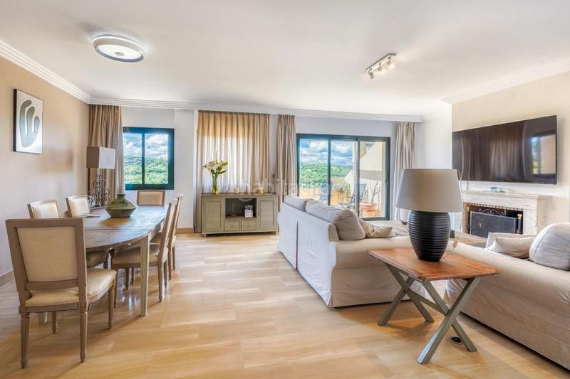 Foto b5a30dc0-3ce1-47f6-886c-d3f43744766d. Etagenwohnung mit parking pool in Sotogrande alto Sotogrande