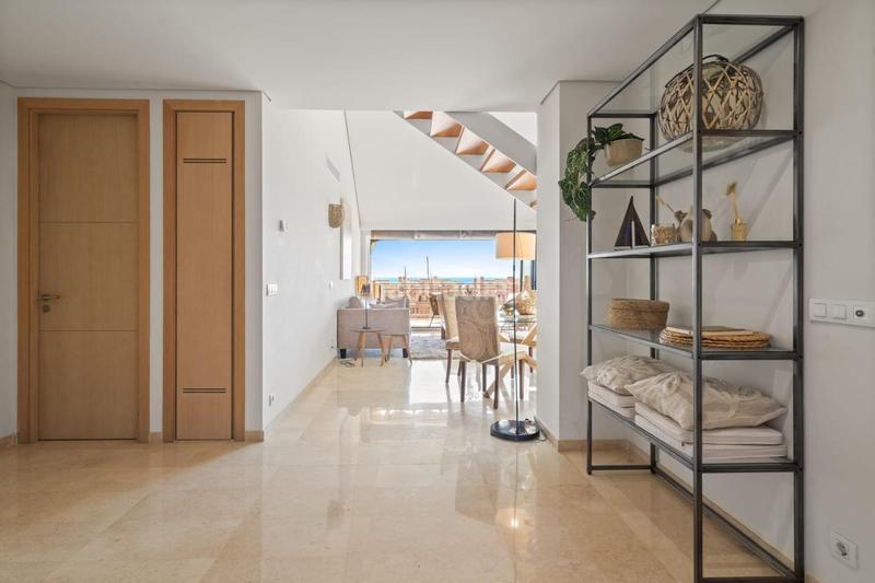 Foto 0613c975-6647-470c-b459-68c4b0af1aec. Àtic amb aparcament piscina a puerto de Sotogrande-la marina Sotogrande