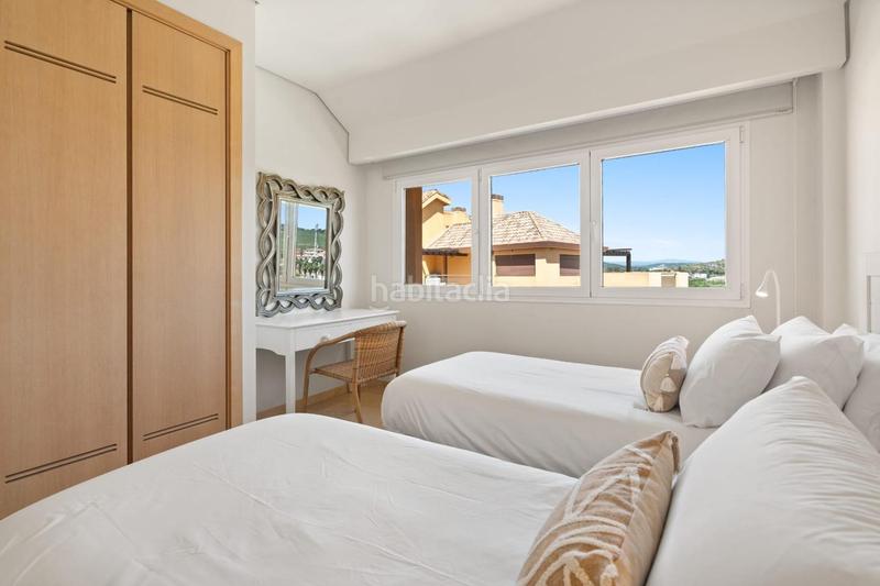 Foto 70e4ff4f-f0c8-4756-adaf-64bc590baec0. Àtic amb aparcament piscina a puerto de Sotogrande-la marina Sotogrande