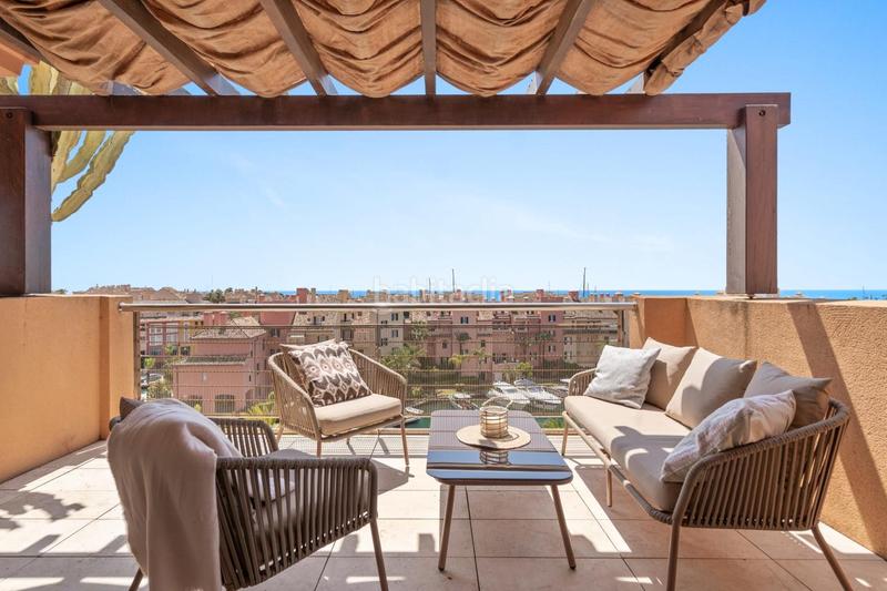 Foto f2d800d4-fd2c-490b-9579-1b1f21db0581. Àtic amb aparcament piscina a puerto de Sotogrande-la marina Sotogrande