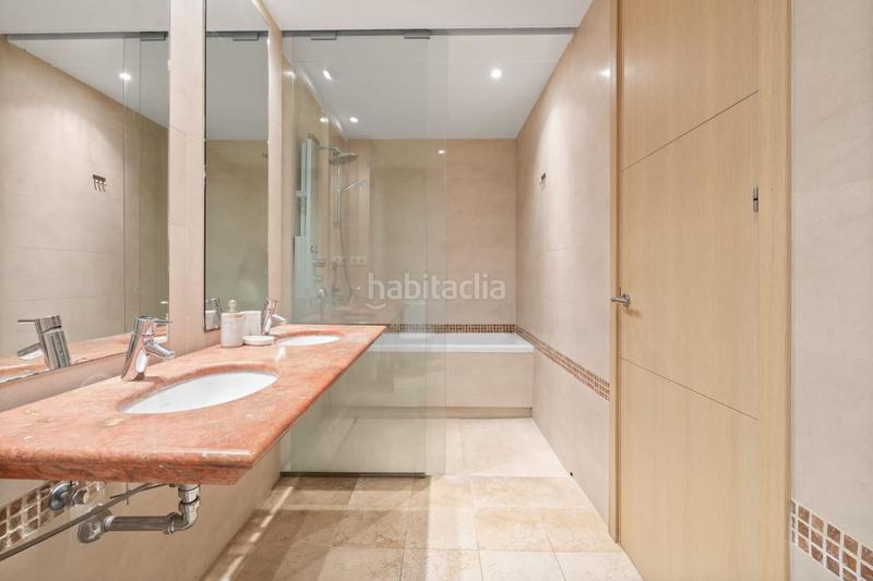 Foto fdfc1d6f-e1ea-4557-9d5c-6b1e7a26516c. Àtic amb aparcament piscina a puerto de Sotogrande-la marina Sotogrande