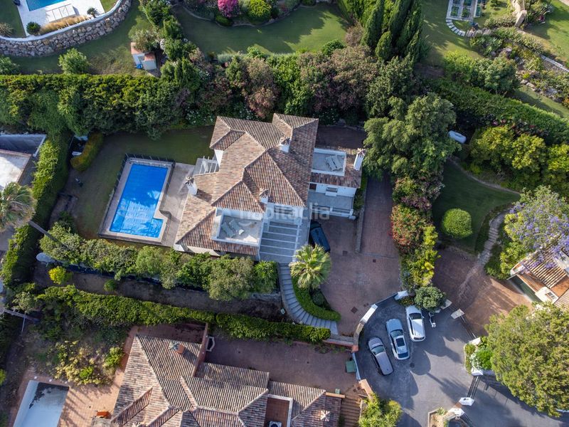 Foto 991bc0e6-29e0-4dbe-a55e-88550c0a87e7. Casa amb piscina a Sotogrande costa Sotogrande