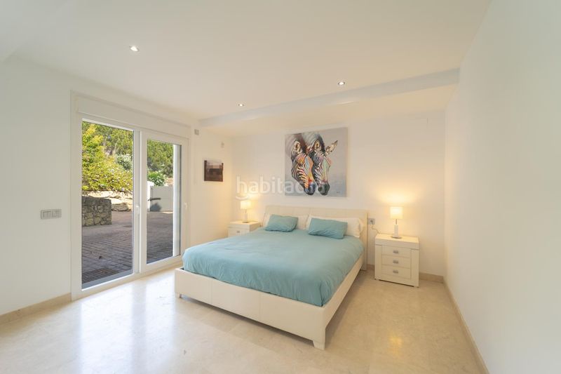 Foto a3a4e986-75d7-4b64-b0bb-feb56afb6cef. Casa amb piscina a Sotogrande costa Sotogrande