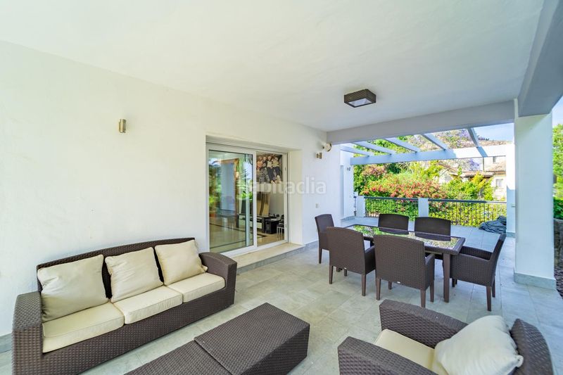 Foto ade580d2-438f-4faa-ab45-14362b01378c. Casa amb piscina a Sotogrande costa Sotogrande